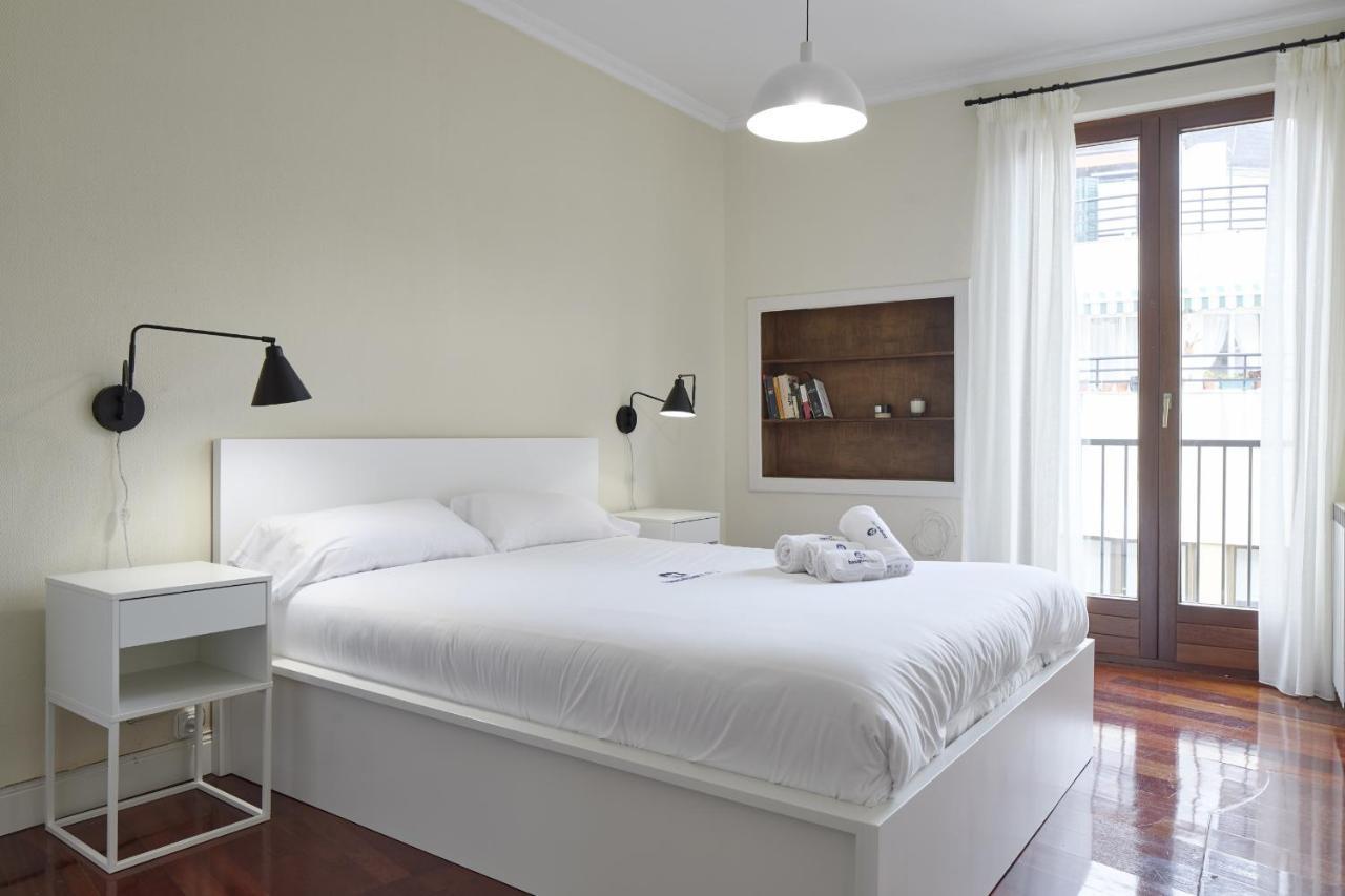 Zinema - Basque Stay Сан-Себастьян Экстерьер фото